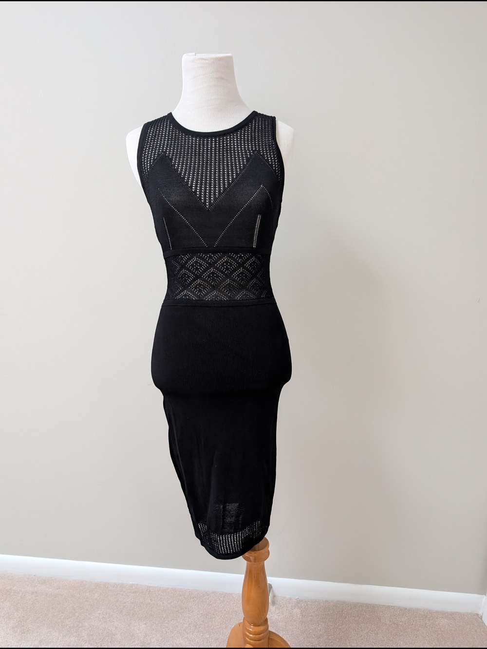 ALI & JAY Black Sleeveless Midi Knit Dress